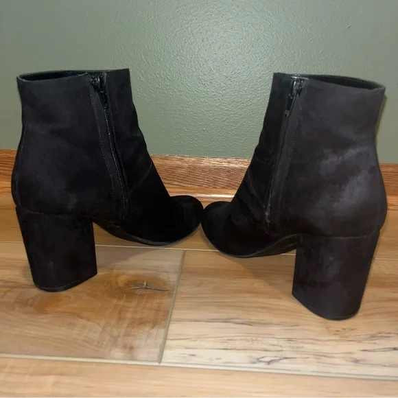 American Eagle Suede Rose Booties - Picture 8 of 8